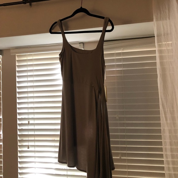 BNWT Aritzia Saturn Mini Wrap Dress in Grey sz M - Picture 3 of 6